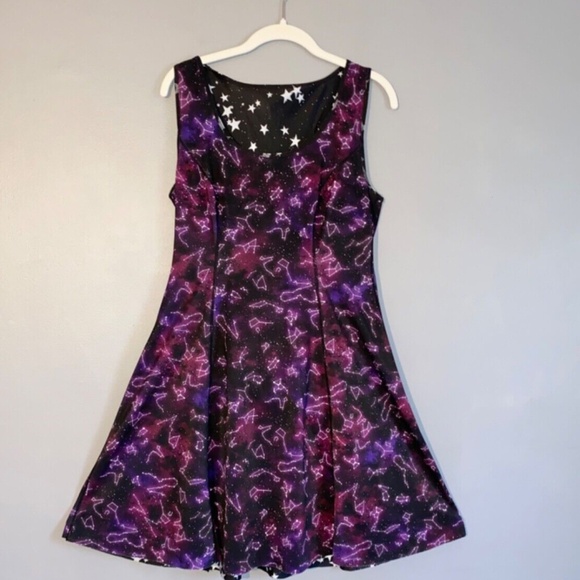 HOT TOPIC Galaxy Stars Space Constellations Reversible Dress Medium - Picture 4 of 13